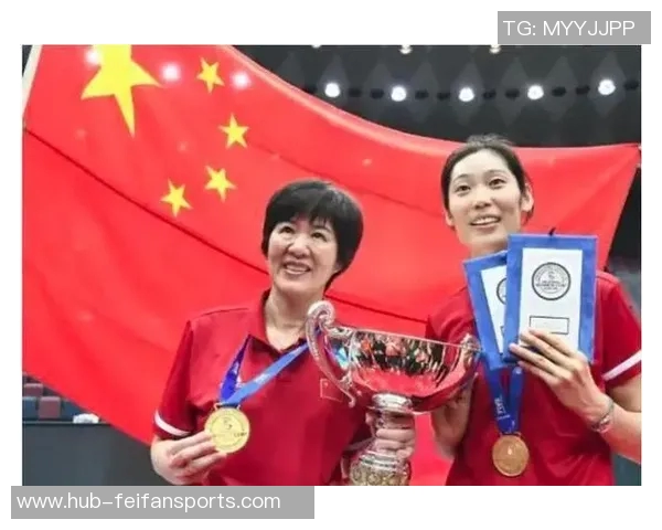 女排姑娘赛前如何热身？朱婷C位“出道”！