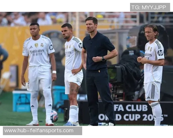 尤文图斯寻求中场补强,正与皇马谈判引进塞瓦略斯 尤文图斯寻求中场补强,正与皇马谈判引进塞瓦略斯